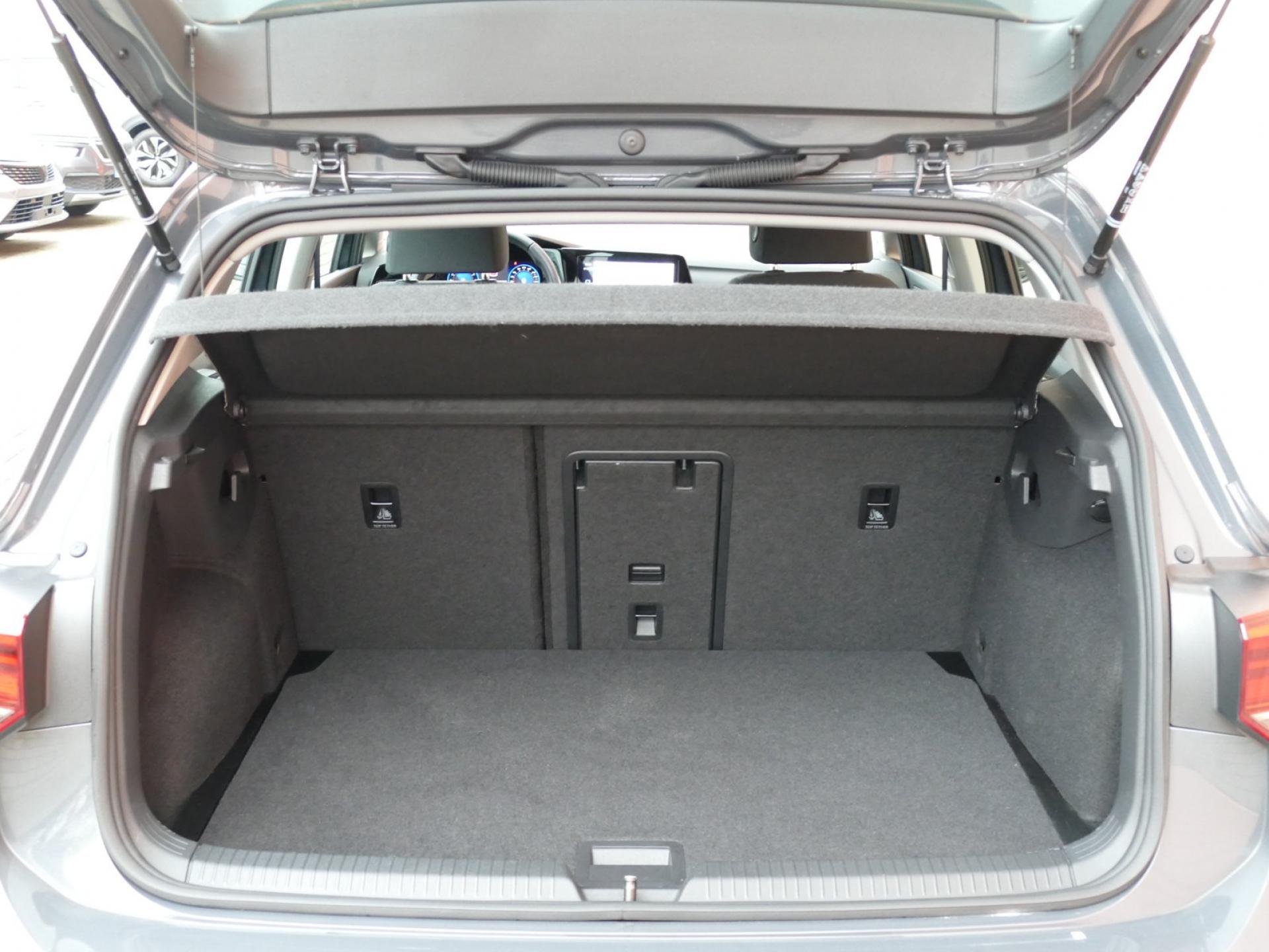 2023 Volkswagen GOLF