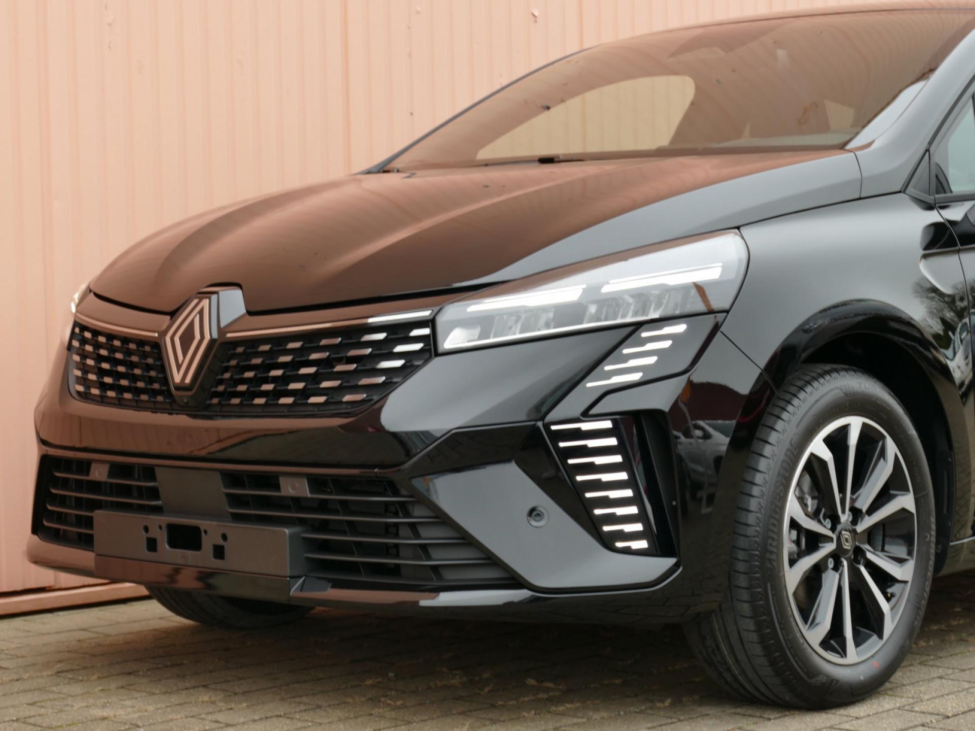 2025 Renault CLIO