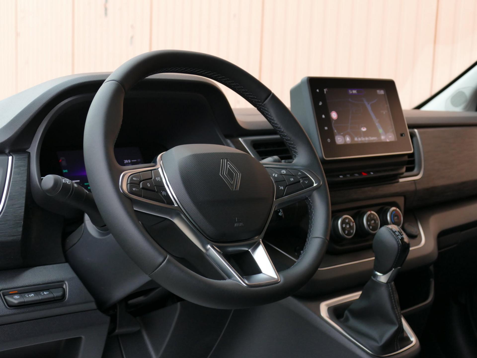 2025 Renault TRAFIC
