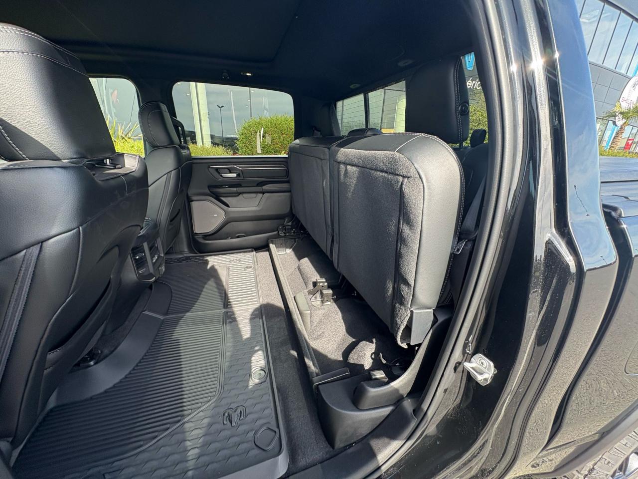DODGE RAM 1500 CREW CAB REBEL AIR RAMBOX 2025