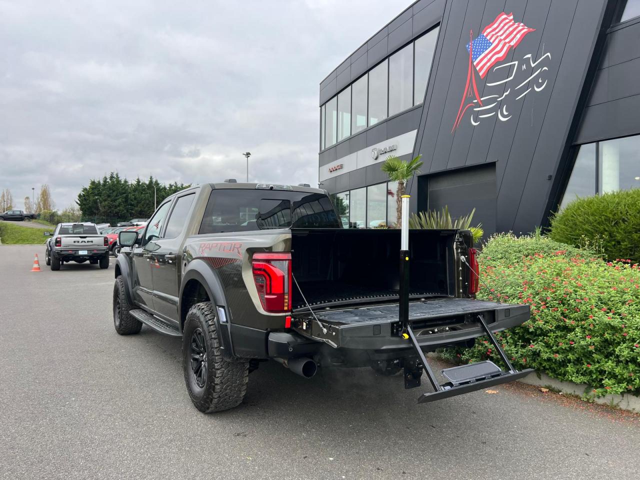 FORD F150 RAPTOR
